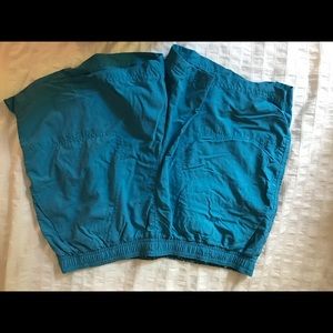 Columbia hiking shorts
